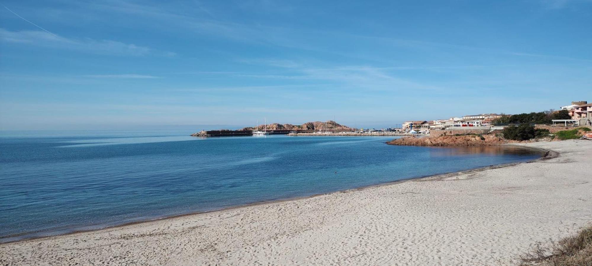 Vista Tramonto Isola Rossa A Due Passi Dalla Spiaggia Villa Luaran gambar